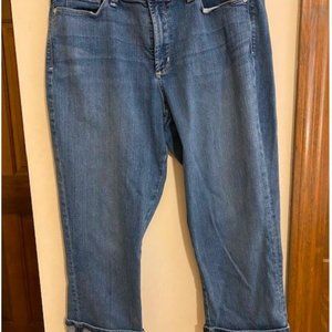 COPY - NYDJ Dayla Capri Jeans